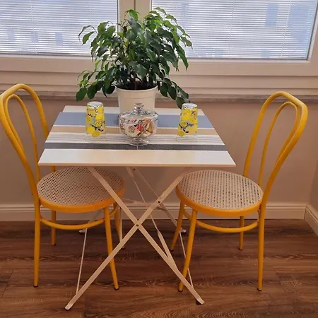 Suite83 Apartment